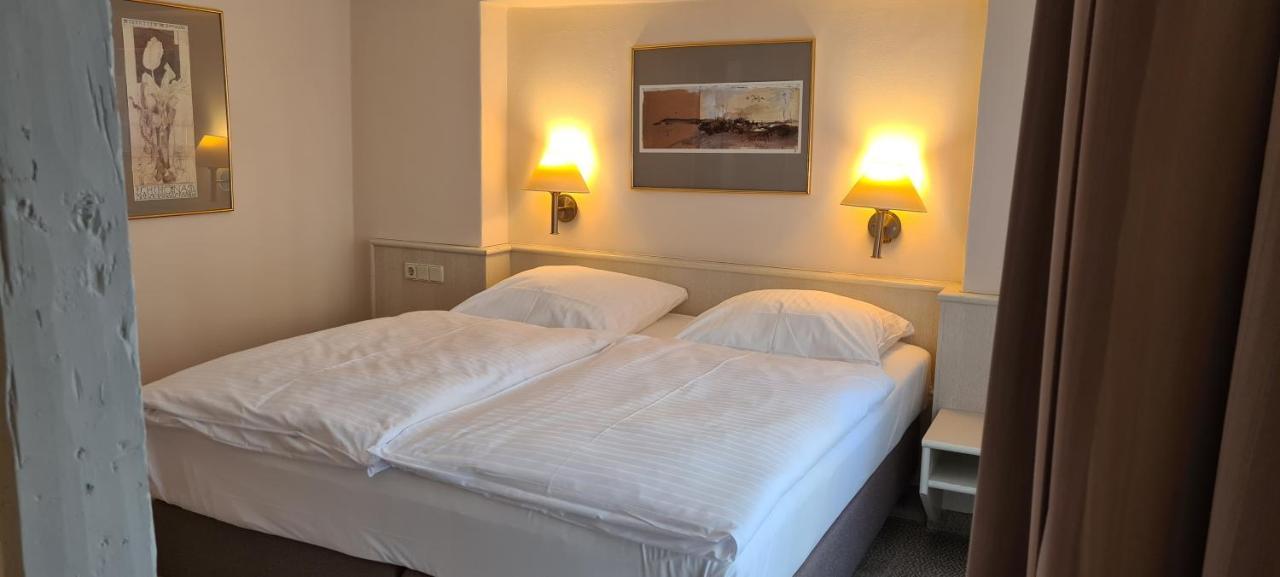 Hotel Garni "Am Ellinger Tor" Weißenburg in Bayern Εξωτερικό φωτογραφία