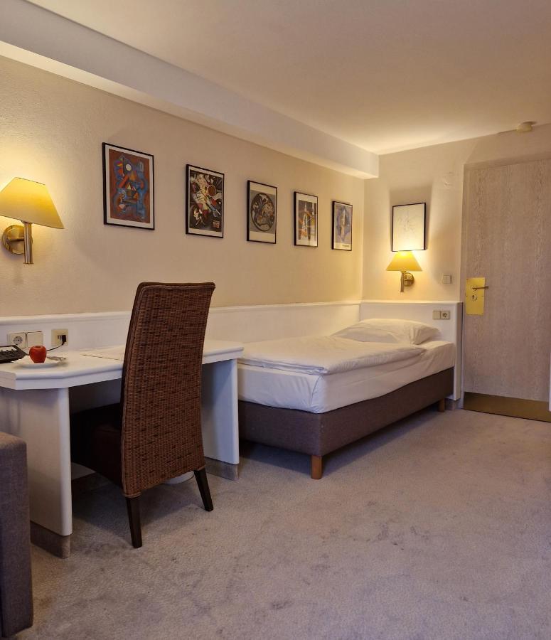 Hotel Garni "Am Ellinger Tor" Weißenburg in Bayern Εξωτερικό φωτογραφία