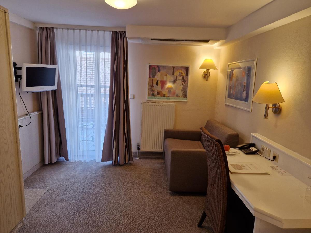 Hotel Garni "Am Ellinger Tor" Weißenburg in Bayern Εξωτερικό φωτογραφία