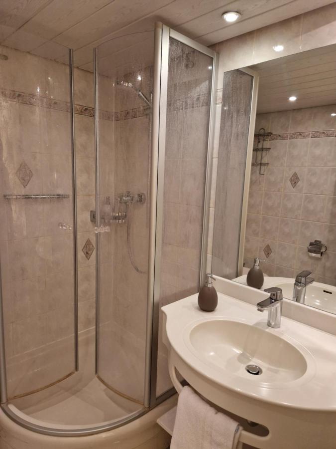 Hotel Garni "Am Ellinger Tor" Weißenburg in Bayern Εξωτερικό φωτογραφία